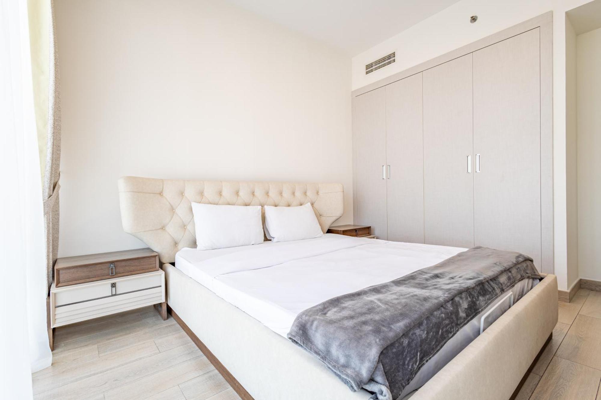 Superhost - Bright & Stylish 1-bedroom In Bloom Tower, Jvc * Dubai